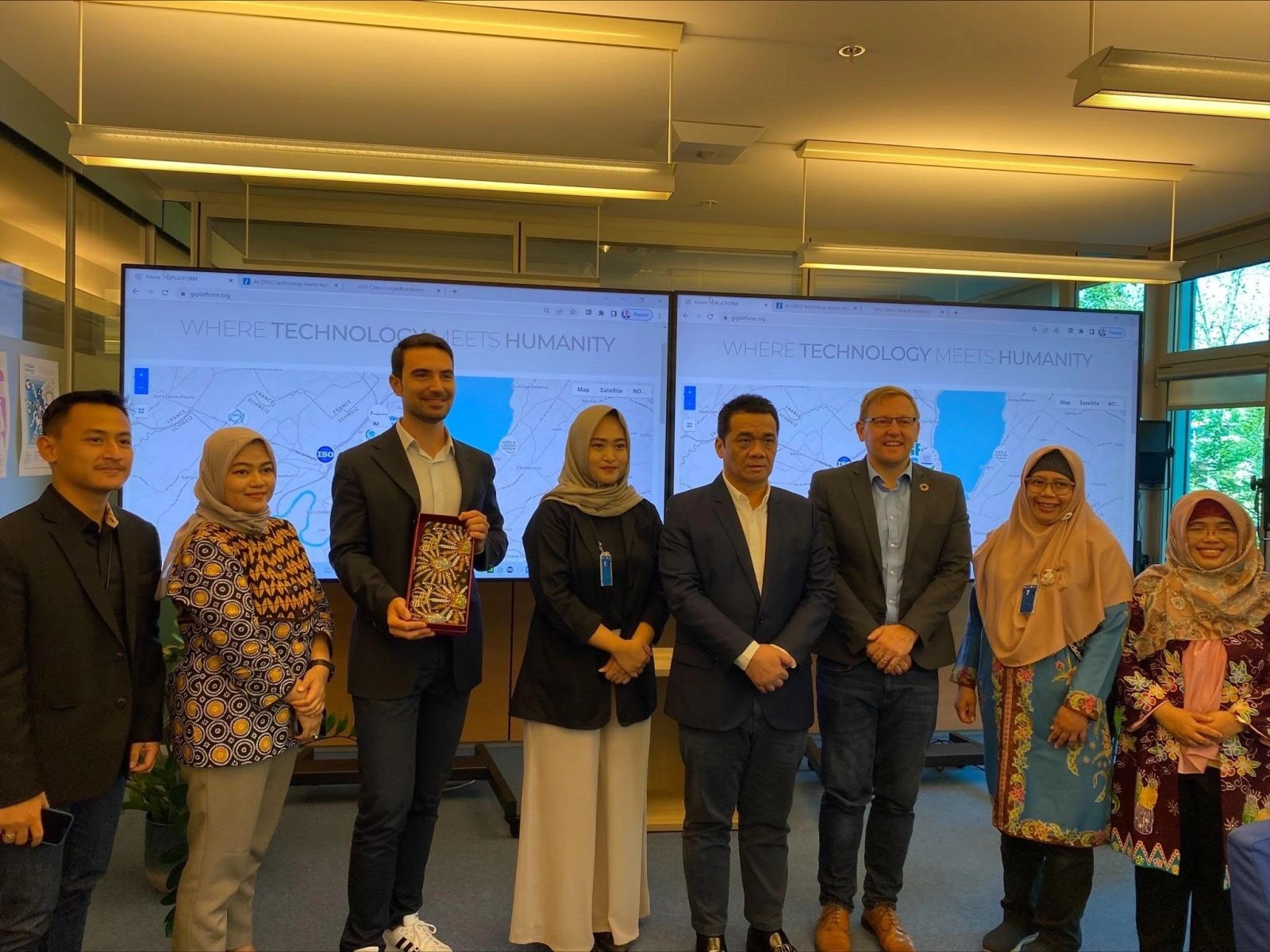 International WHIS partners gathered together